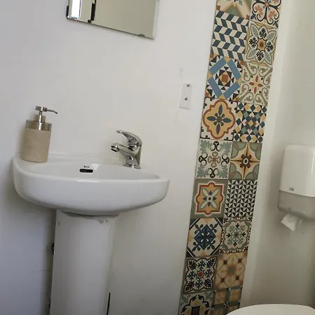 Our Little Spot In Chiado Гостевой дом Лиссабон