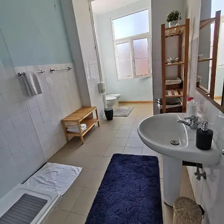 Our Little Spot In Chiado Гостевой дом