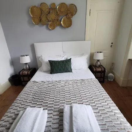 Our Little Spot In Chiado Гостевой дом 3*