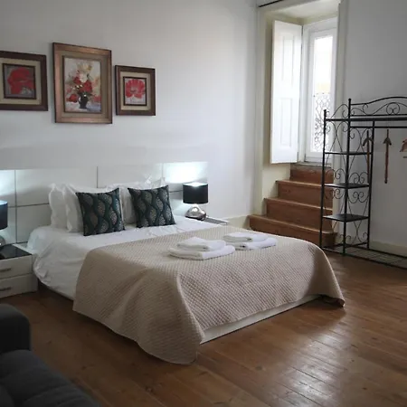 Гостевой дом Our Little Spot In Chiado 3*